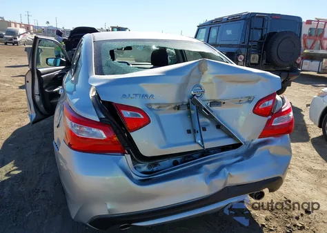 2016 Nissan Altima 2.5/2.5 S/2.5 Sl/2.5 Sr/2.5 Sv z USA, uszkodzony, nr VIN 1N4AL3AP3GC258519